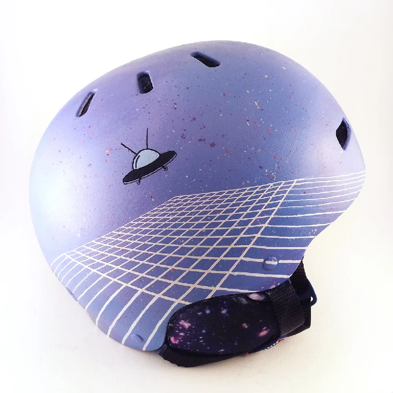 UFO (Ski / Snowboard Helmet)